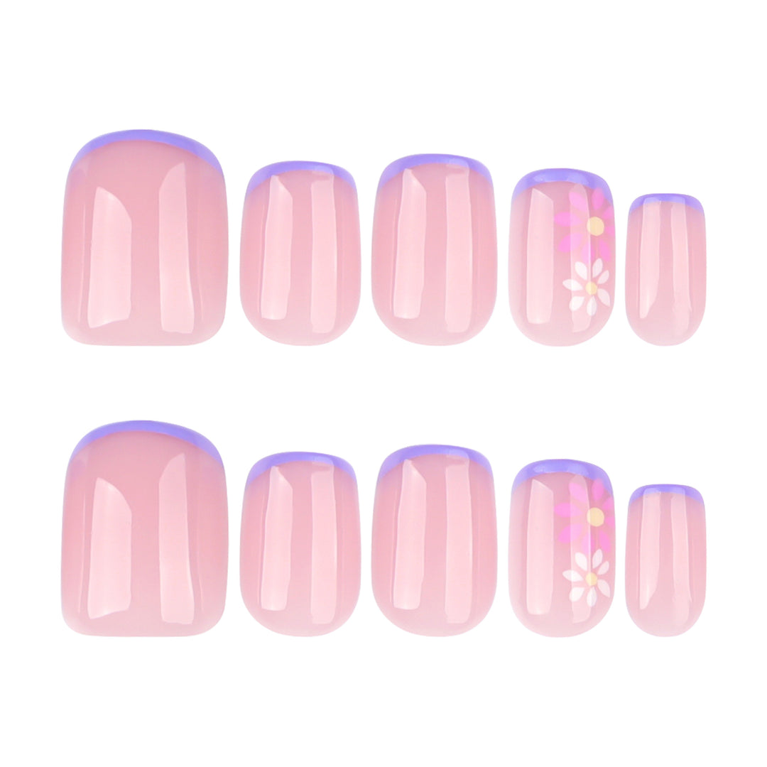 Artistic gel nails with floral design Kalsten