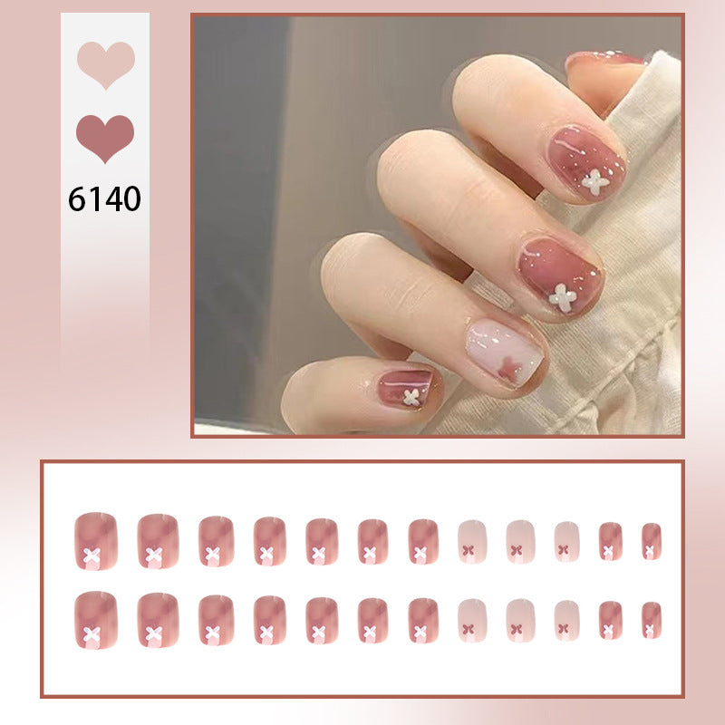 Minimalist Press-On Nail Art