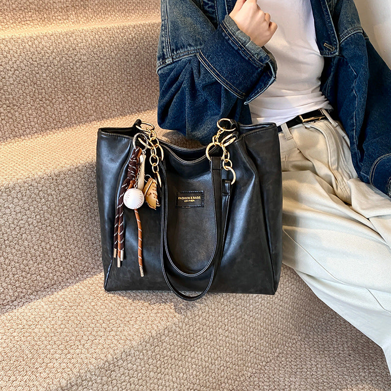 Chic Luxe Handbag Kalsten