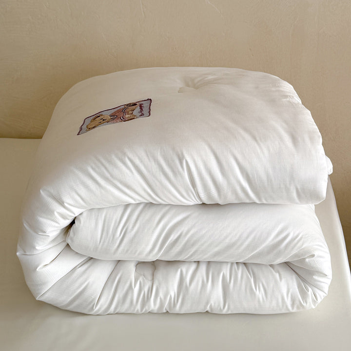 Quilted duvet with teddy applique and breathable microfiber filling