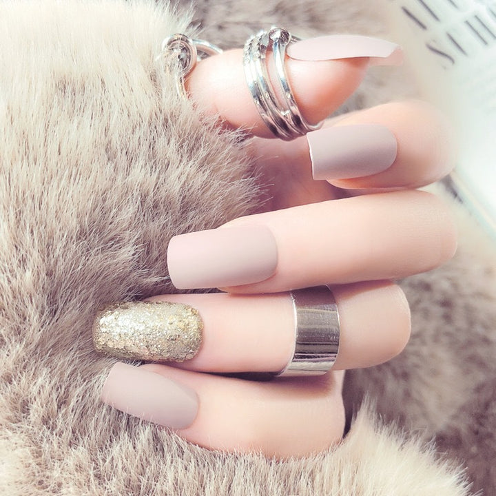 Elegant Matte Press-On Nail Set