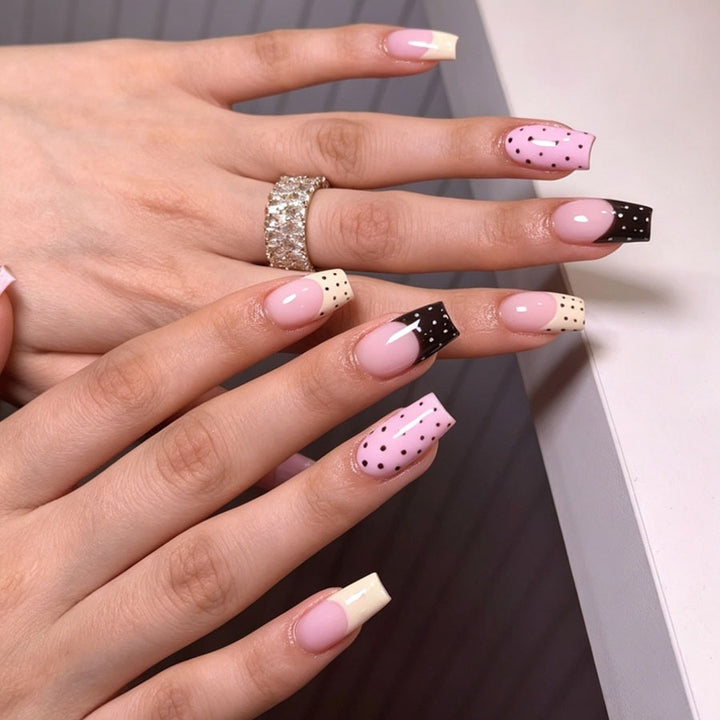Nail art set with modern color gradients and creative accents Kalsten