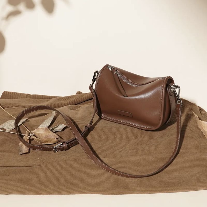 Modern Leather Crossbody Bag Kalsten