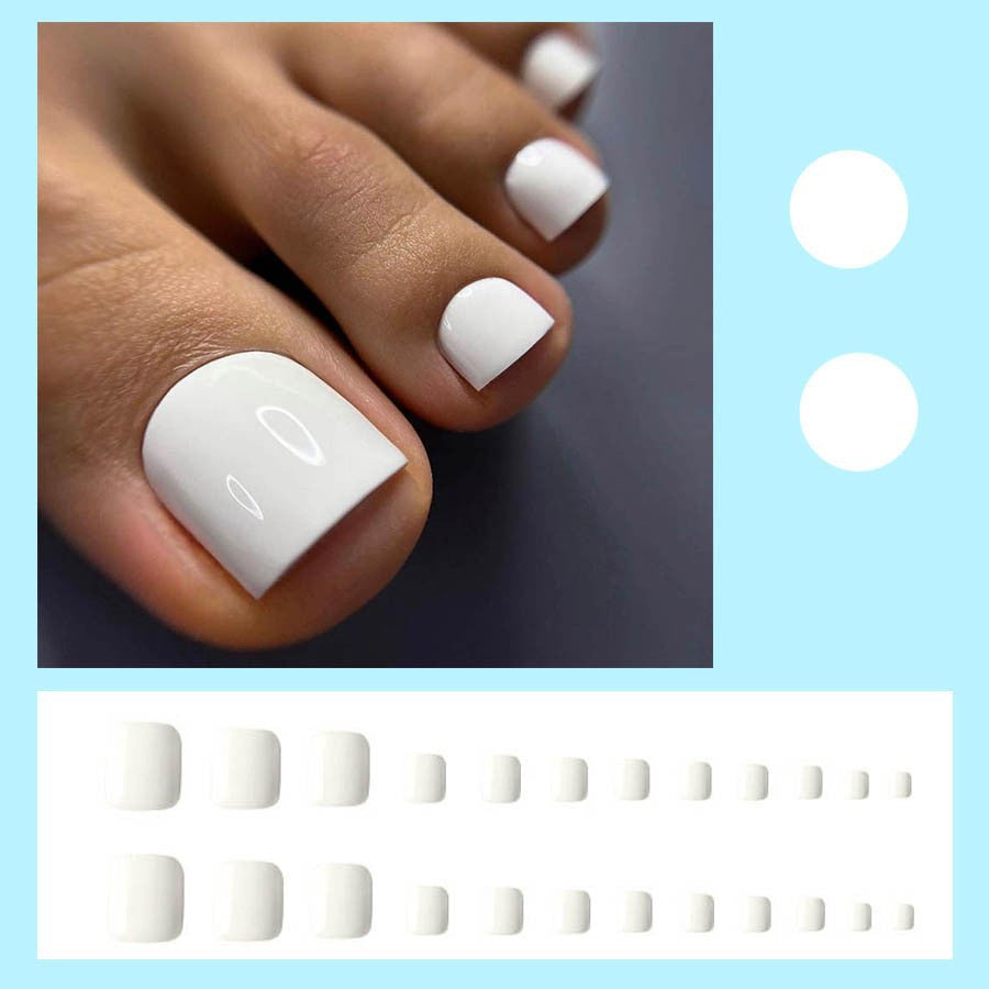Artificial nail set with high-gloss finish and short design Kalsten