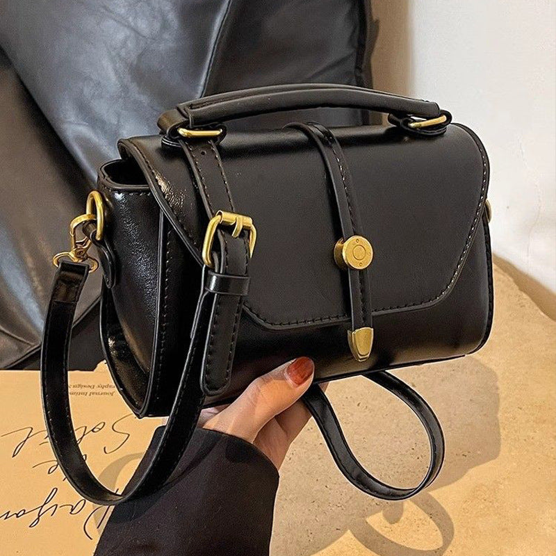 Chic Leather Crossbody Kalsten