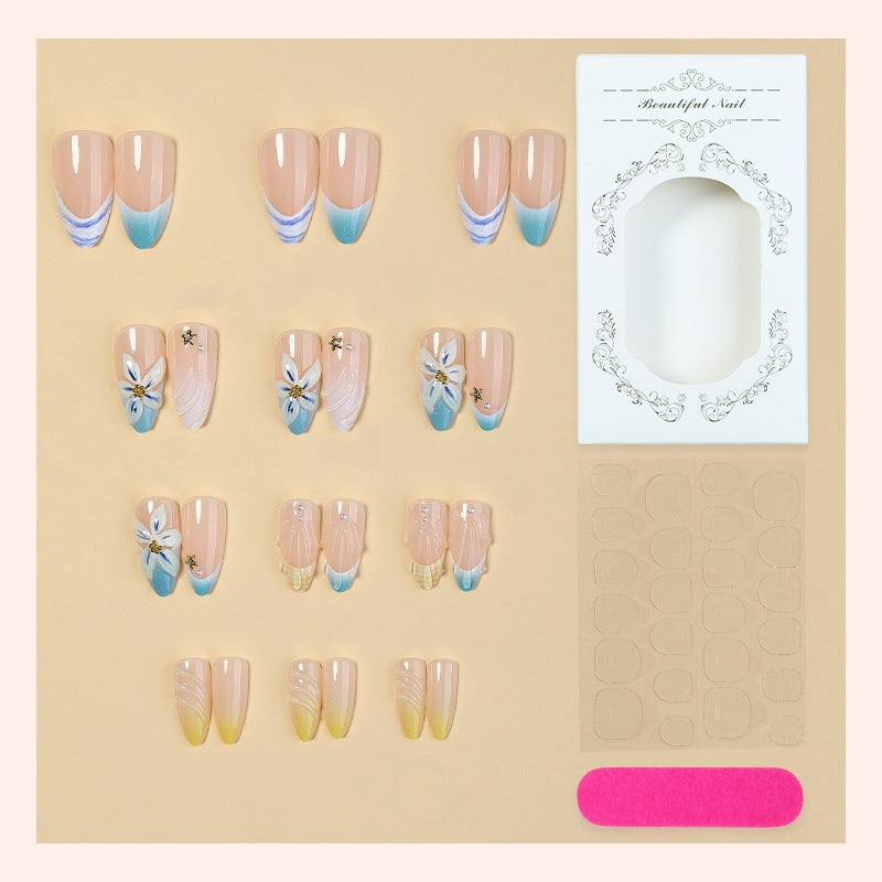 Art nail set with elegant flower design and stylish color gradients Kalsten