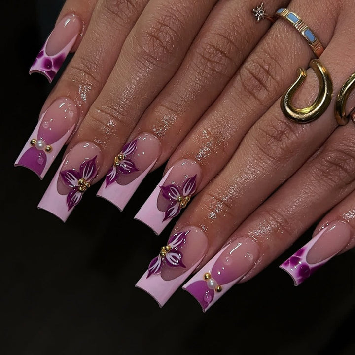 Artistic Nail Extensions with Floral Decor Kalsten