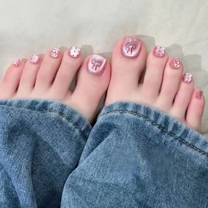 Decorative Bow-Embellished Press-On Toenails
