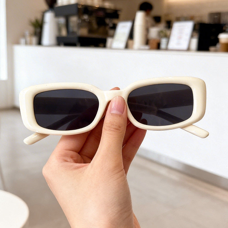 Vintage-Inspired Oversized Sunglasses Kalsten
