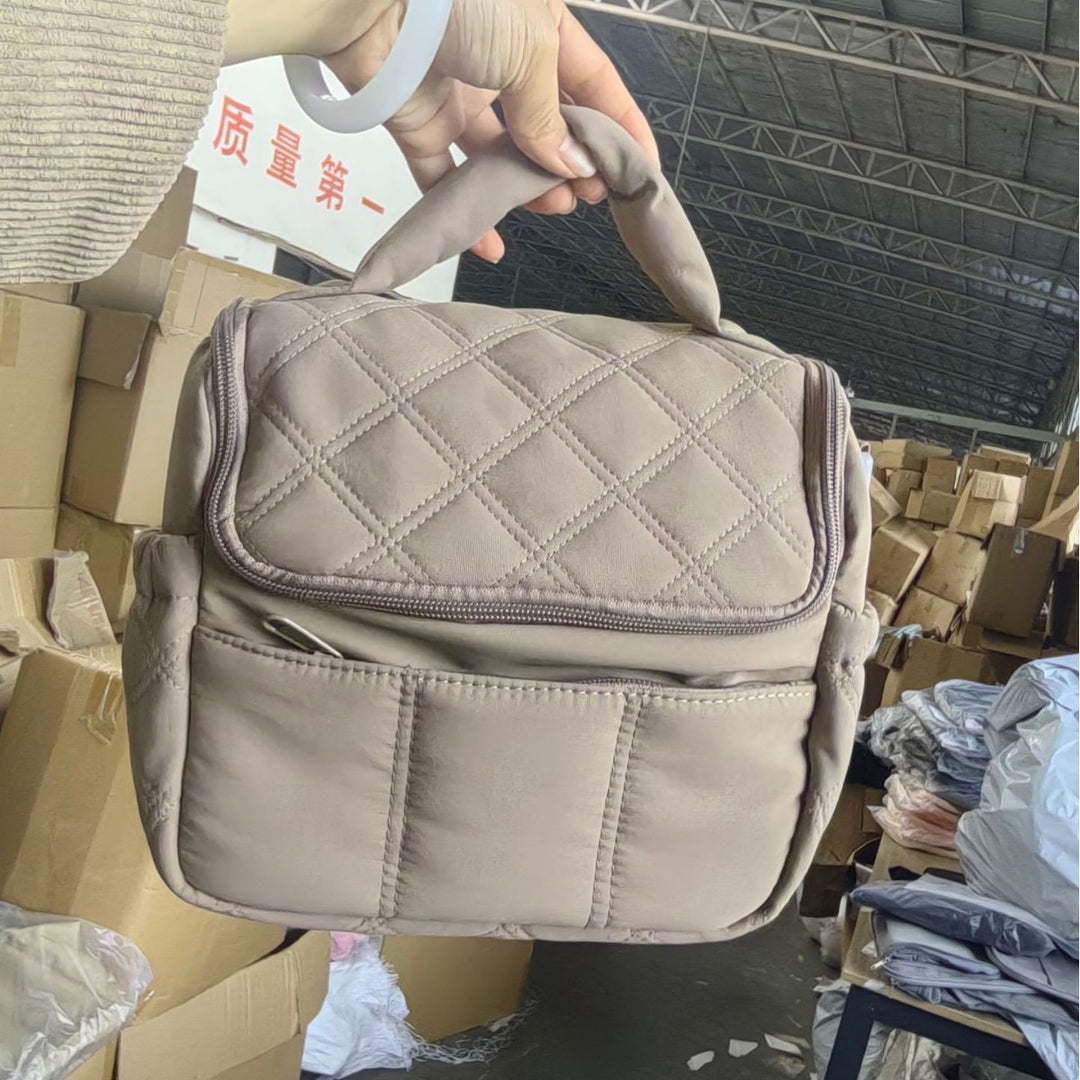 Quilted Multi-Pocket Handbag Kalsten
