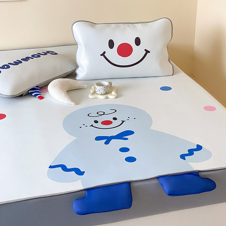 Waterproof children's mattress cover with non-slip fitted sheet & cute cartoon animal designs