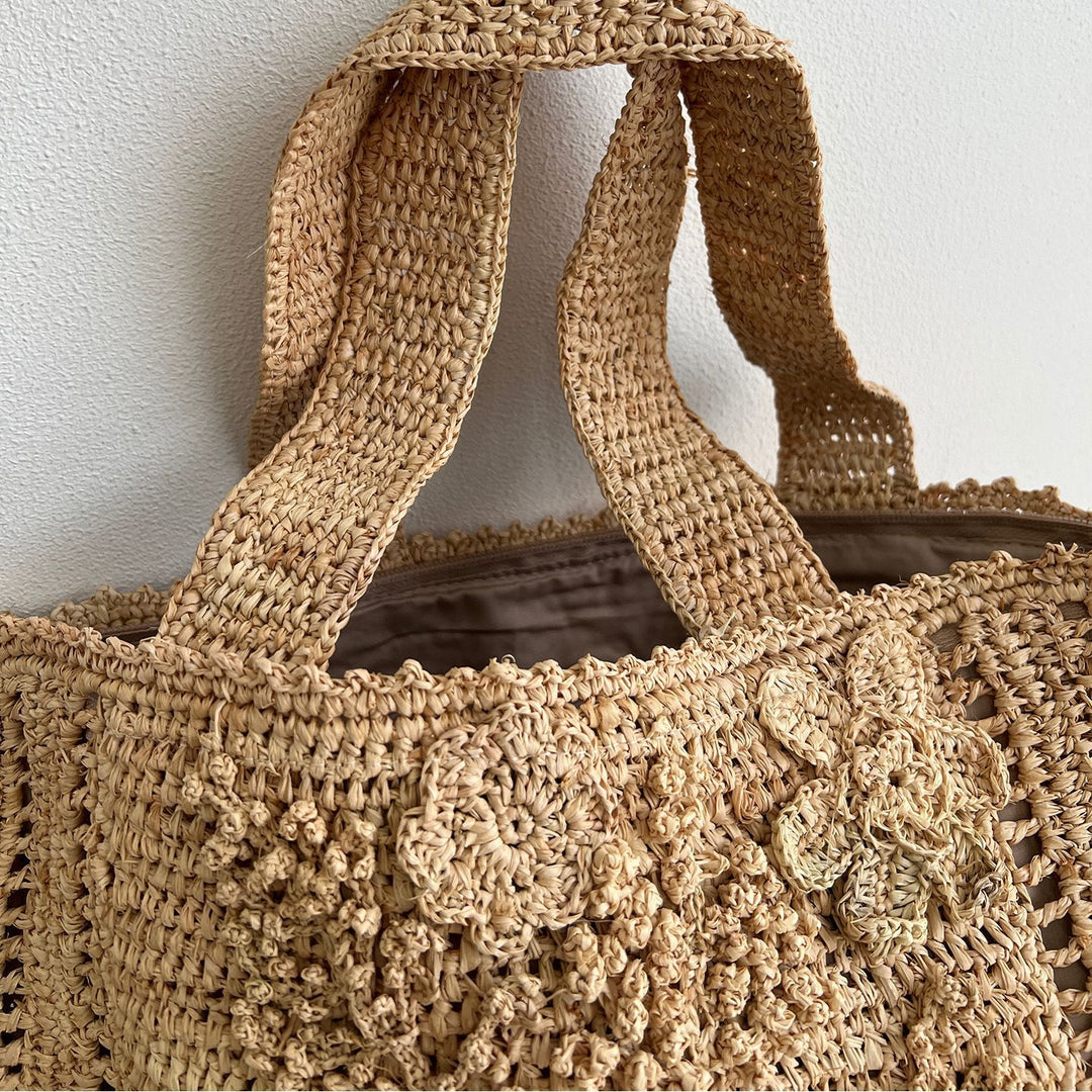 Handmade straw bag with floral details Kalsten