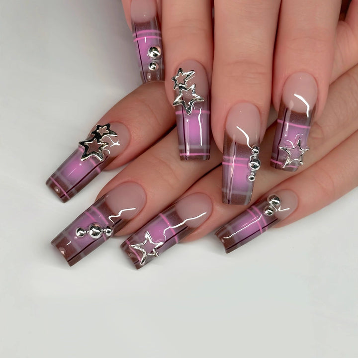 Artistic Star-Embellished Nail Art Kalsten