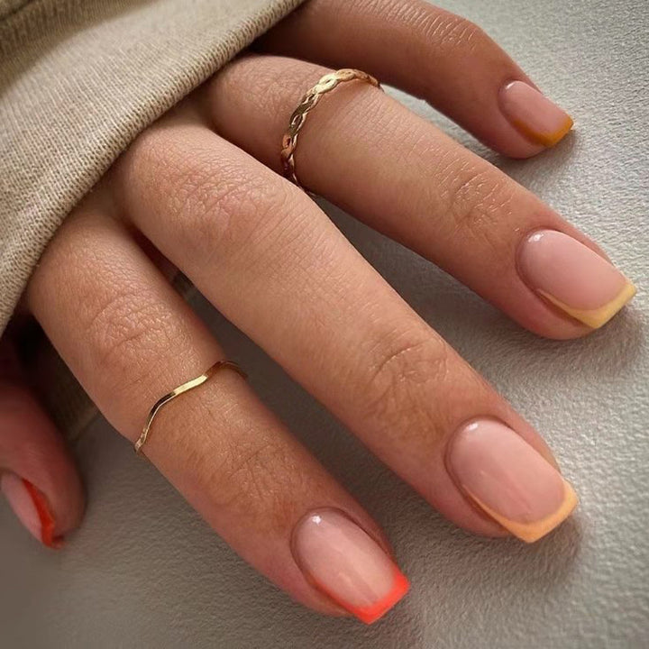 Artful nail art with soft color gradients Kalsten