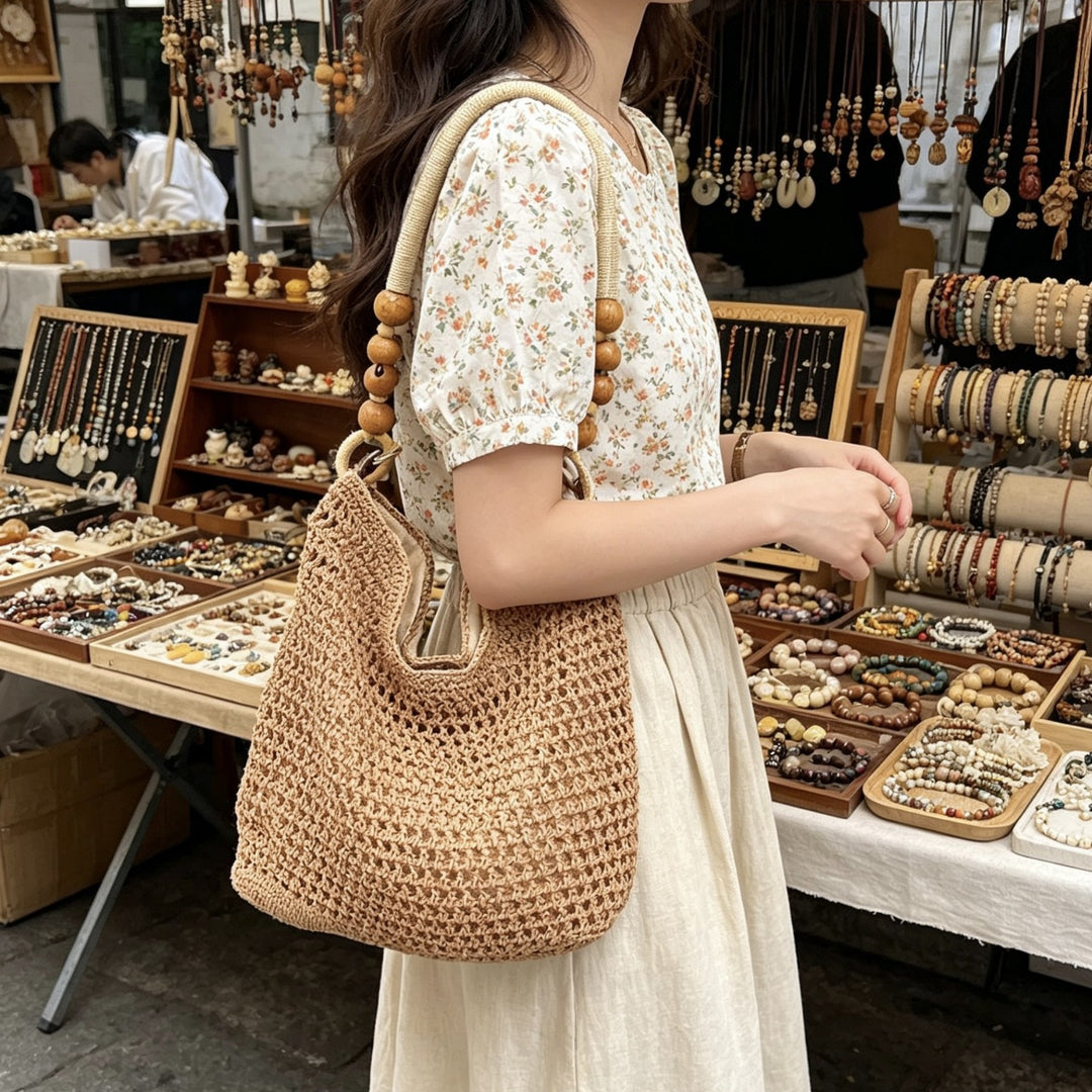 Hand-knotted macrame bag with wooden handles Kalsten