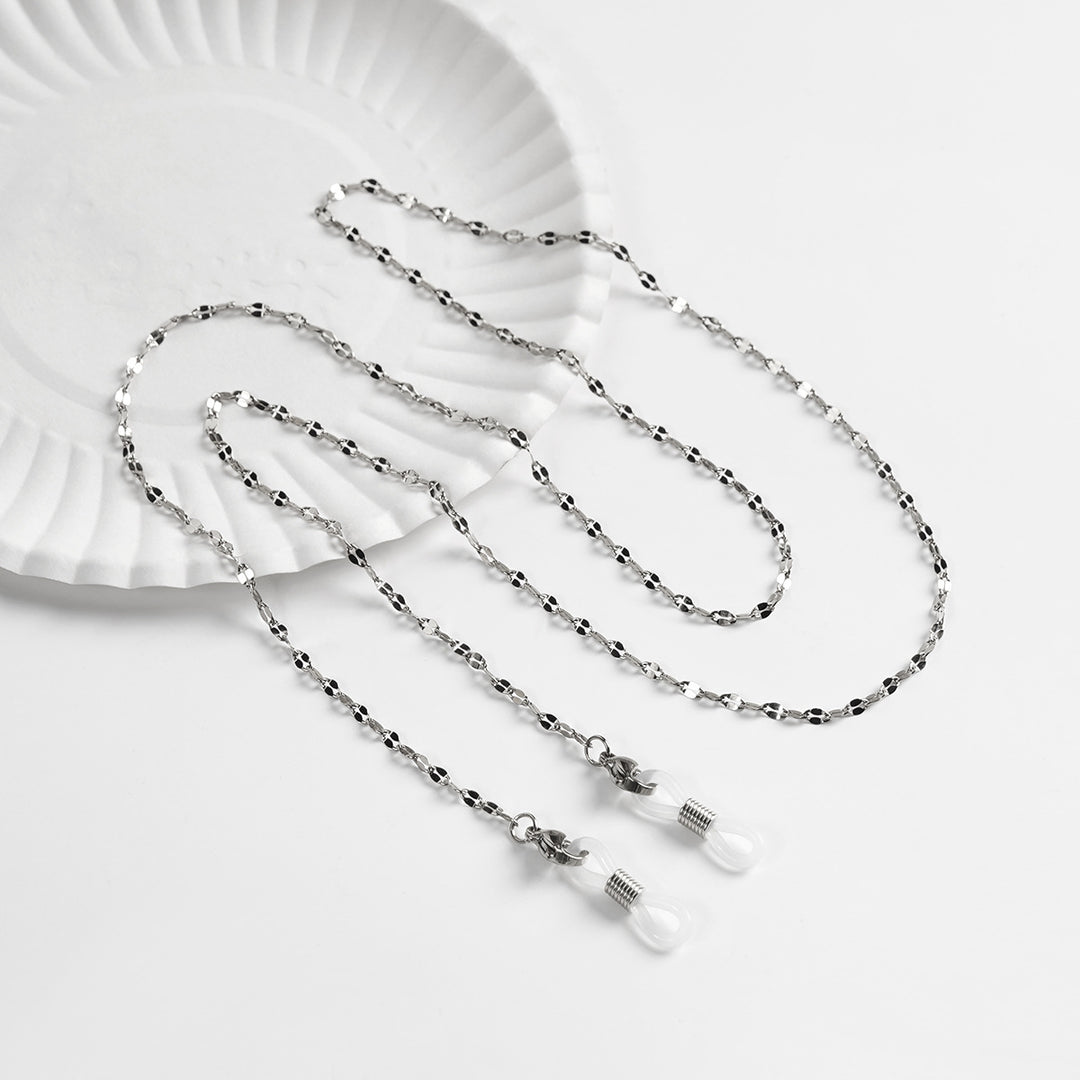 Chic Beaded Eyewear Holder kalsten