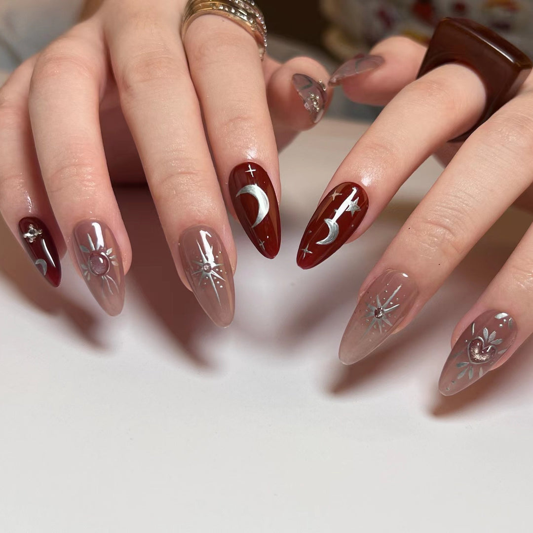 Artful nail extensions in unique moon design Kalsten