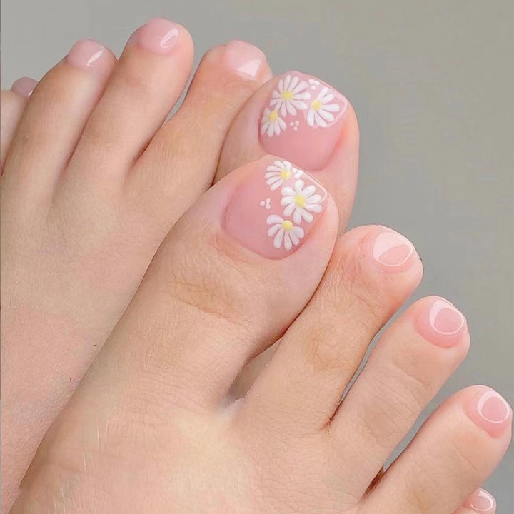 Glittery French Tip Toe Nail Art