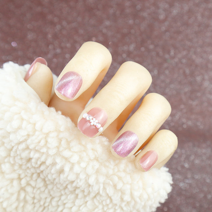 Elegant Pearl Accented Press-On Nail Art