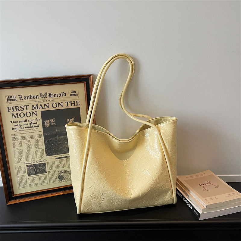 Versatile Soft-Finish Tote Kalsten