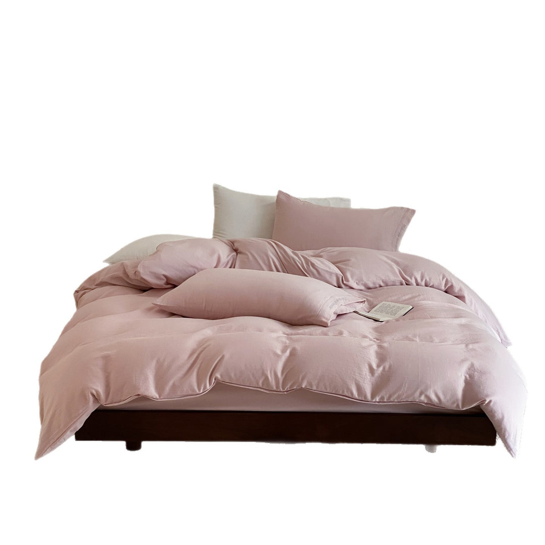 Complete bedding set with lightweight all-season duvet, pillow and fitted sheet made of cotton percale
