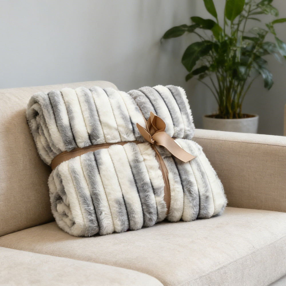 Ladies Luxurious Plush Blanket Kalsten