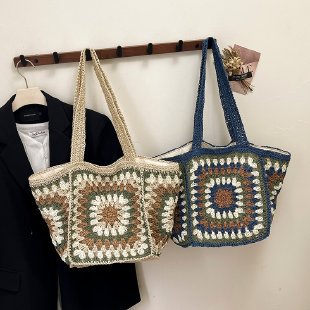 Handcrafted Beach Bag in Geometric Design Kalsten