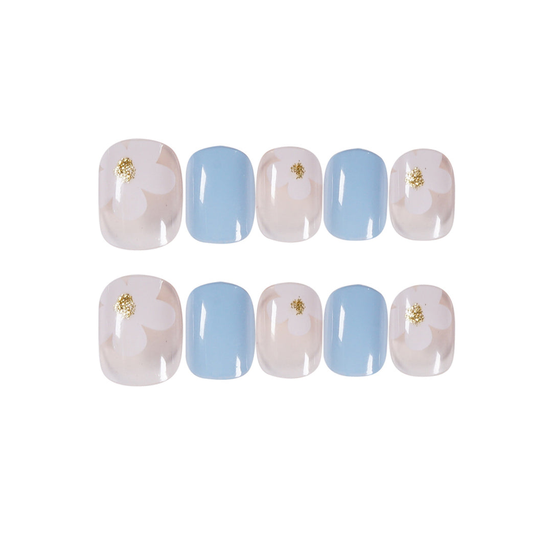Artful Nail Art with Flower Decoration Kalsten