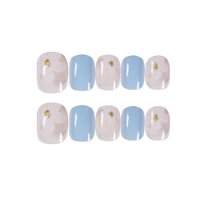 Artful Nail Art with Flower Decoration Kalsten