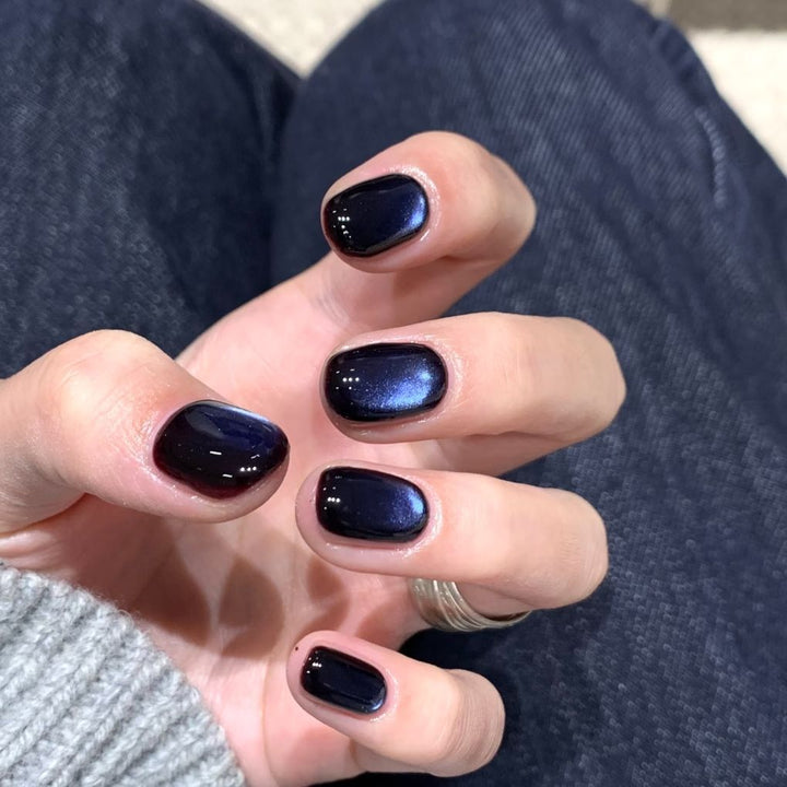 Magnetic Ombre Nail Art