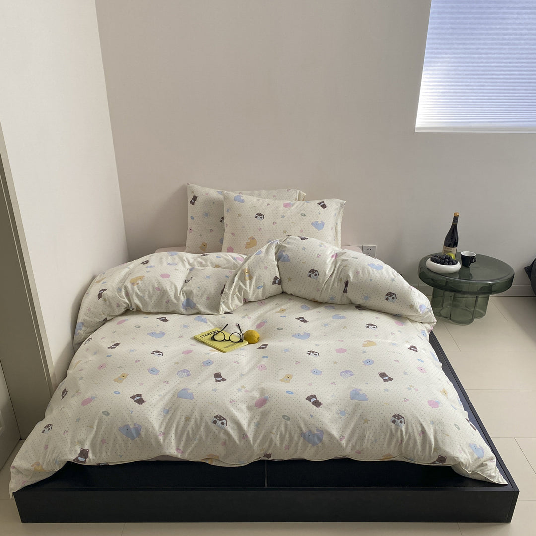 Bedding set made of cotton satin with a cute pastel motif