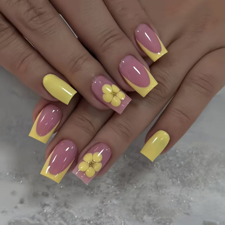 Artistic Floral Design Nail Set