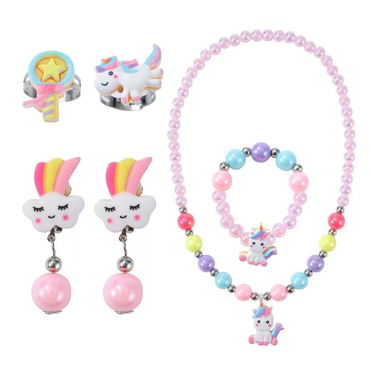 Unicorn-Themed Charm Bracelet Kalsten