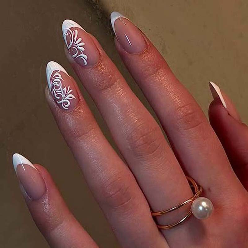 Elegant Floral Nail Art Design