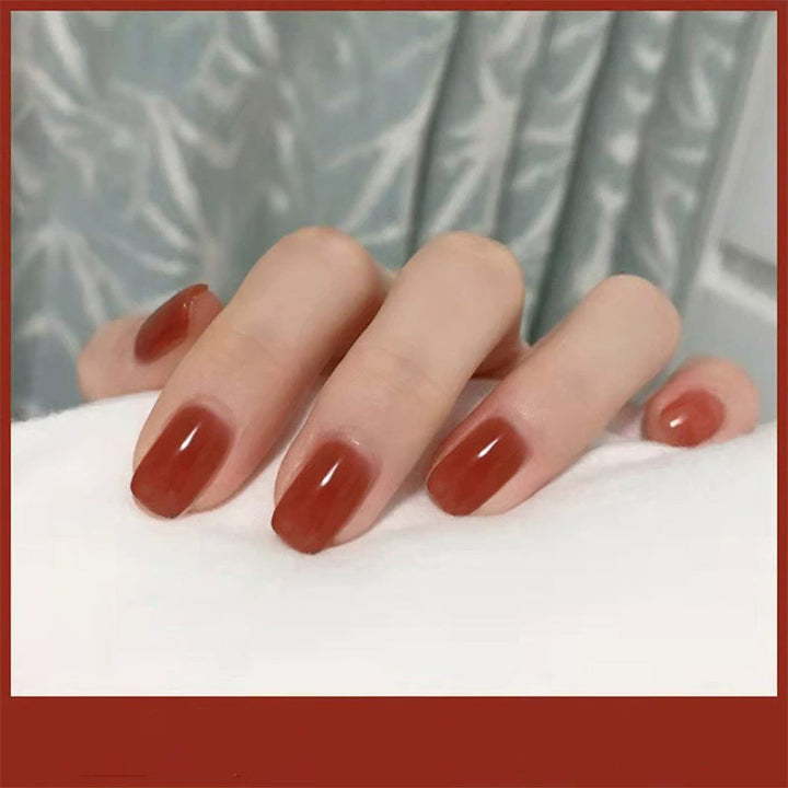 Chic Press-On Nail Set