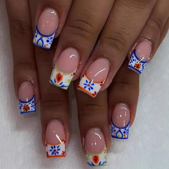Elegant Artificial Nails with French Manicure and Glitter Effects Kalsten