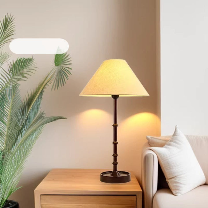 Elegant Table Lamp with Classic Shade Design