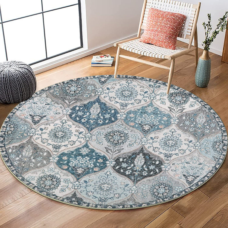 Vintage-Inspired Round Area Rug Kalsten 1791538299