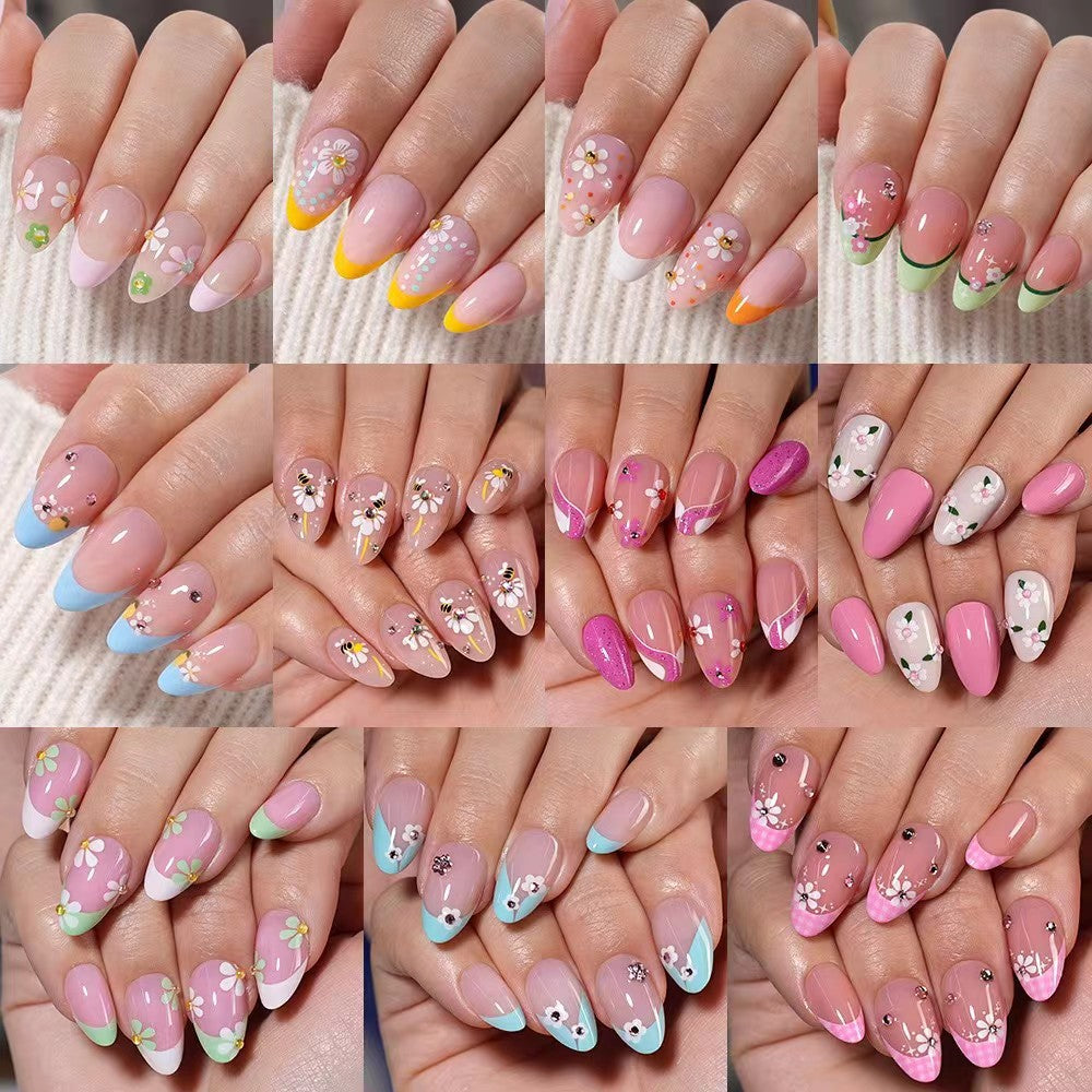 Artistic Floral-Embellished Press-On Nail Set Kalsten