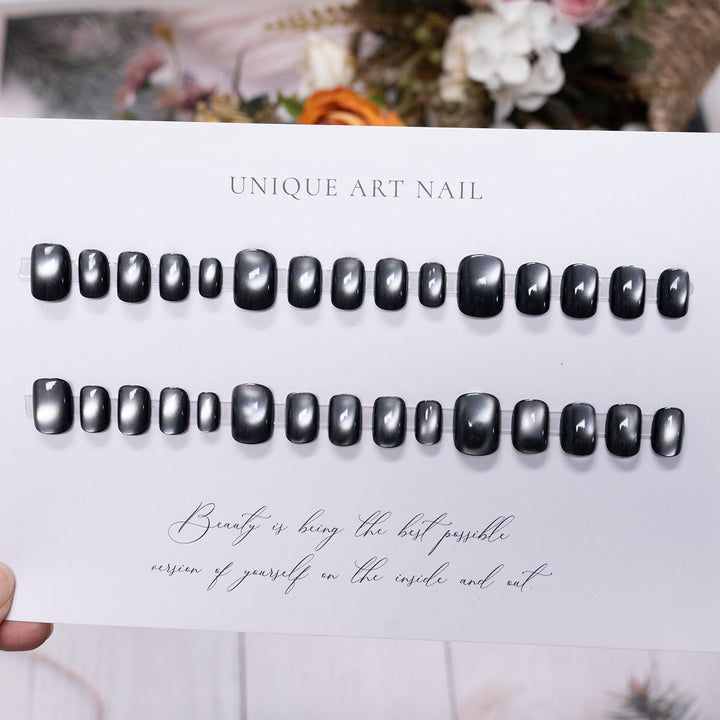 Elegant Press-On Nail Art Set