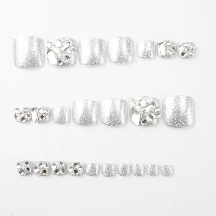 Glamorous flip-flops with rhinestones and pearls Kalsten