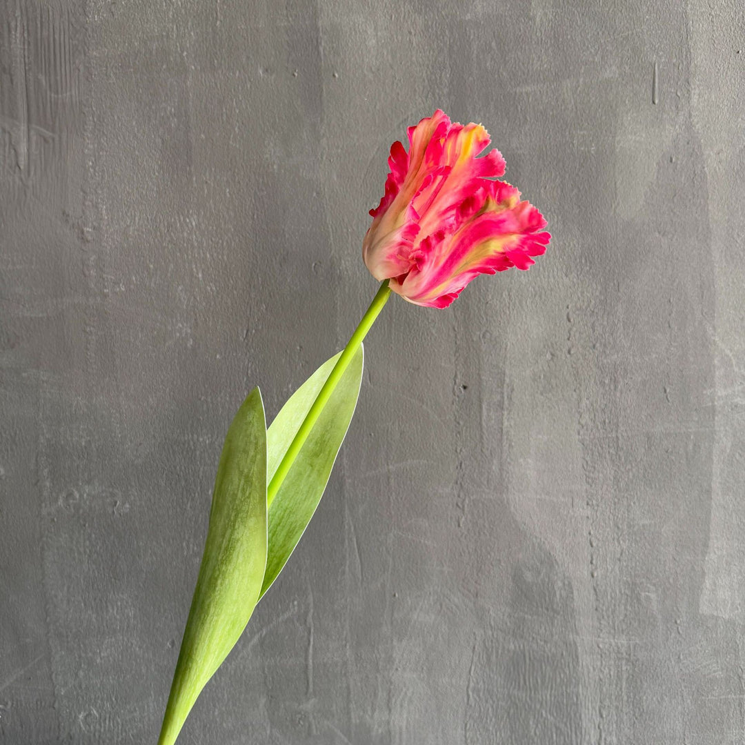 Lifelike Floral Accent