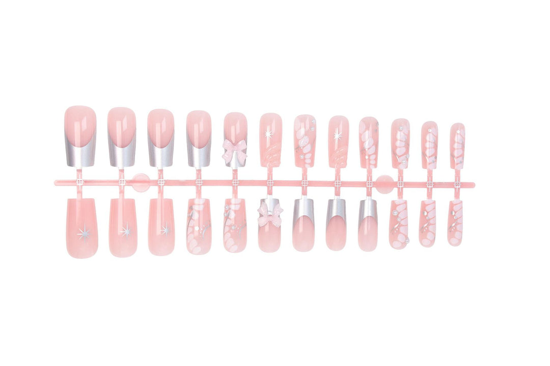 Acrylic nail set with elegant accents Kalsten