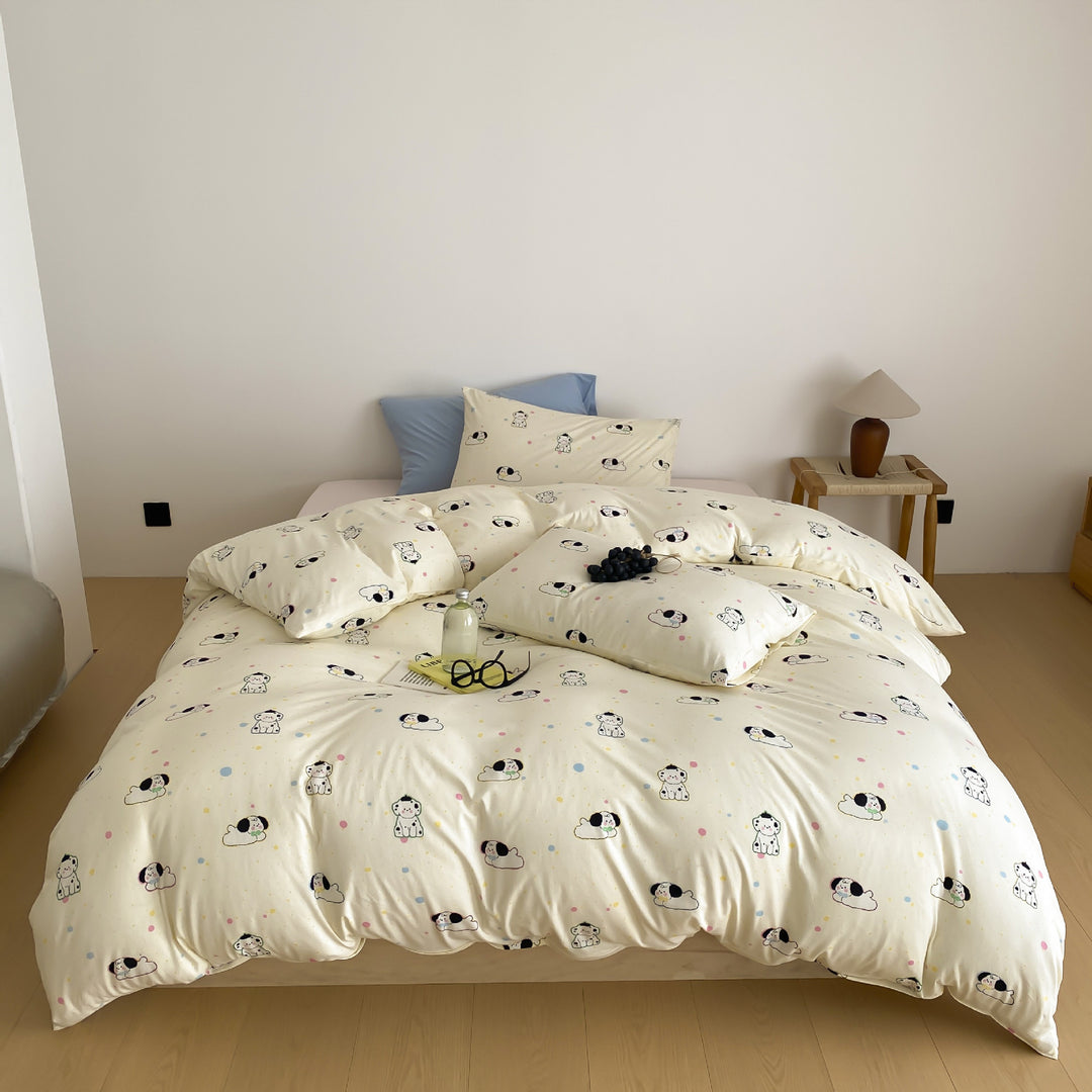 Bedding set made of cotton satin with a cute pastel motif