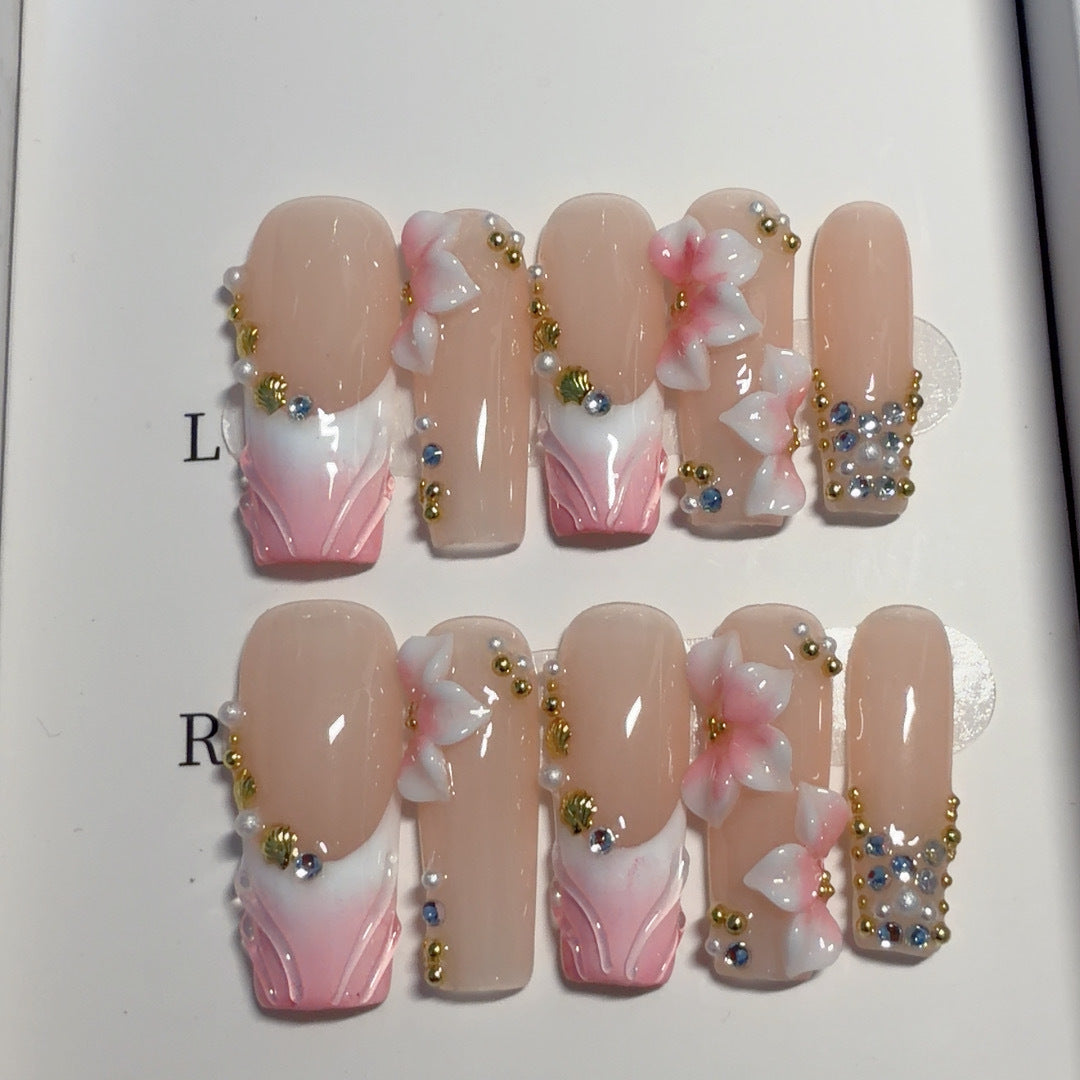 Elegant Floral Press-On Nail Art Set