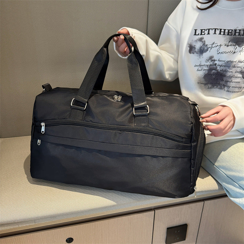 Elegant Travel Bag With Practical Organizational Elements Kalsten