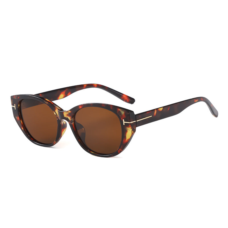 Women's Cat-Eye Sunglasses with Elegant Frame and Protective UV Filter Kalsten