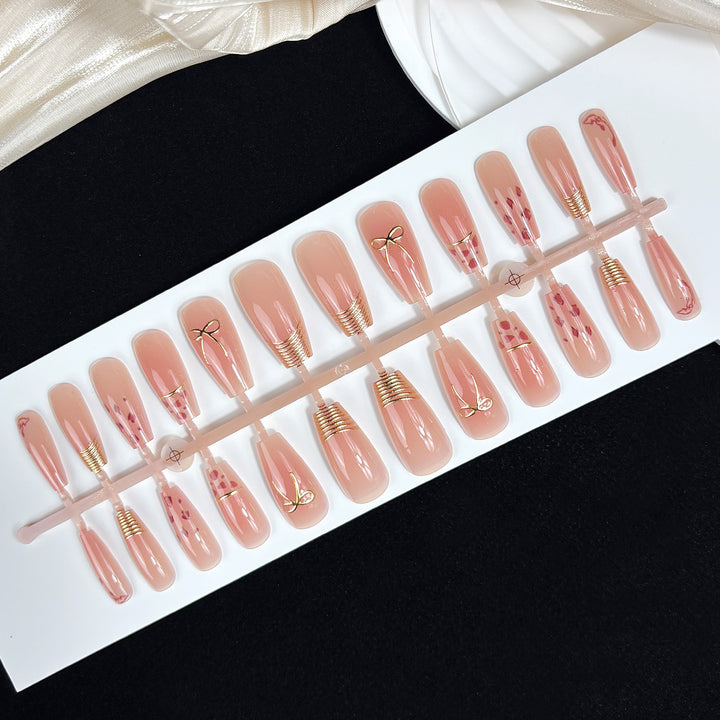 Elegant Press-On Nail Design Kalsten
