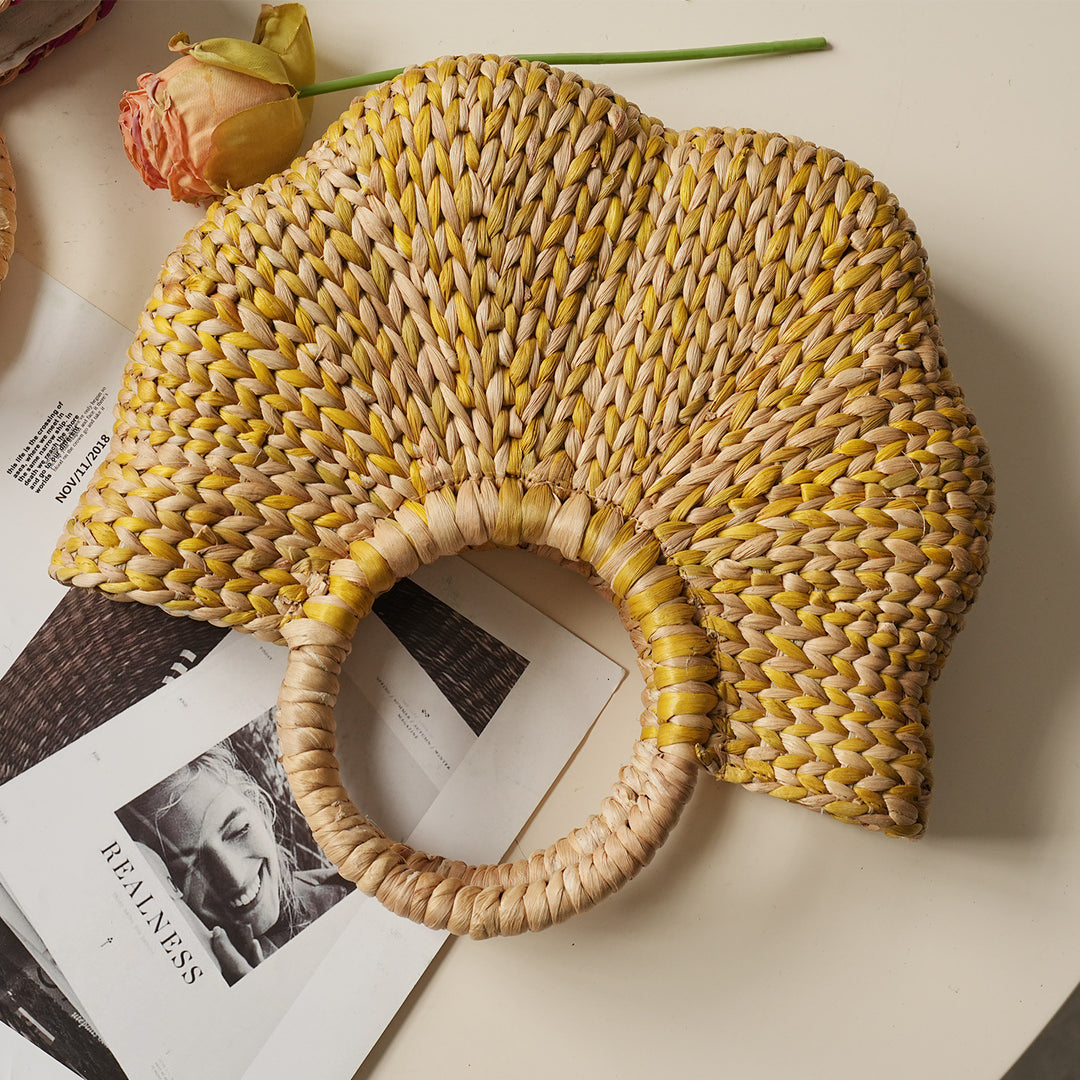 Handmade beach bag made of braided seagrass Kalsten
