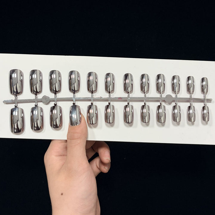 Elegant Metallic Press-On Nails Kalsten